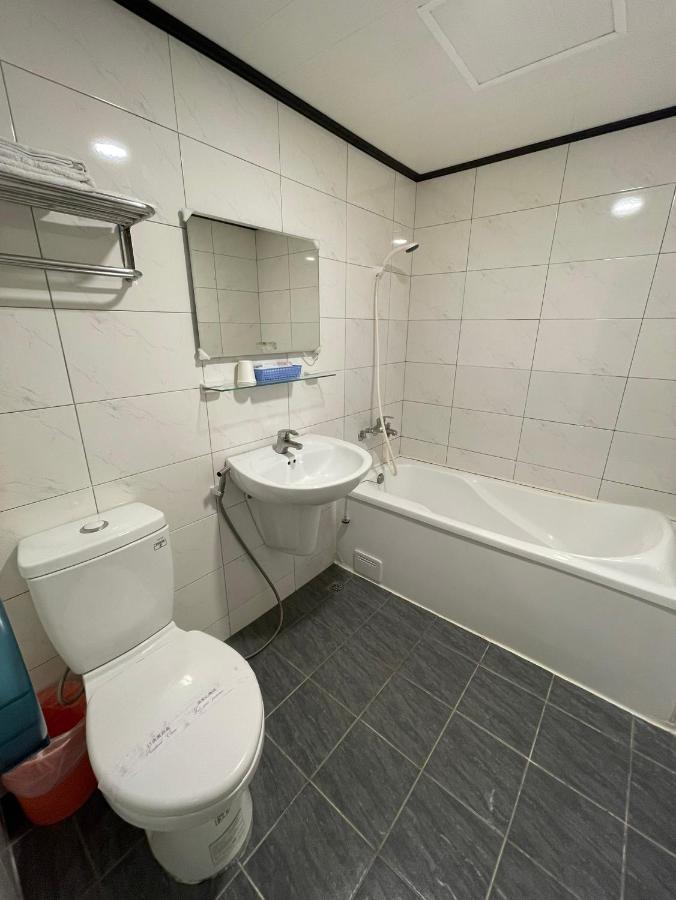 Changke Hotel Гаосюн Экстерьер фото